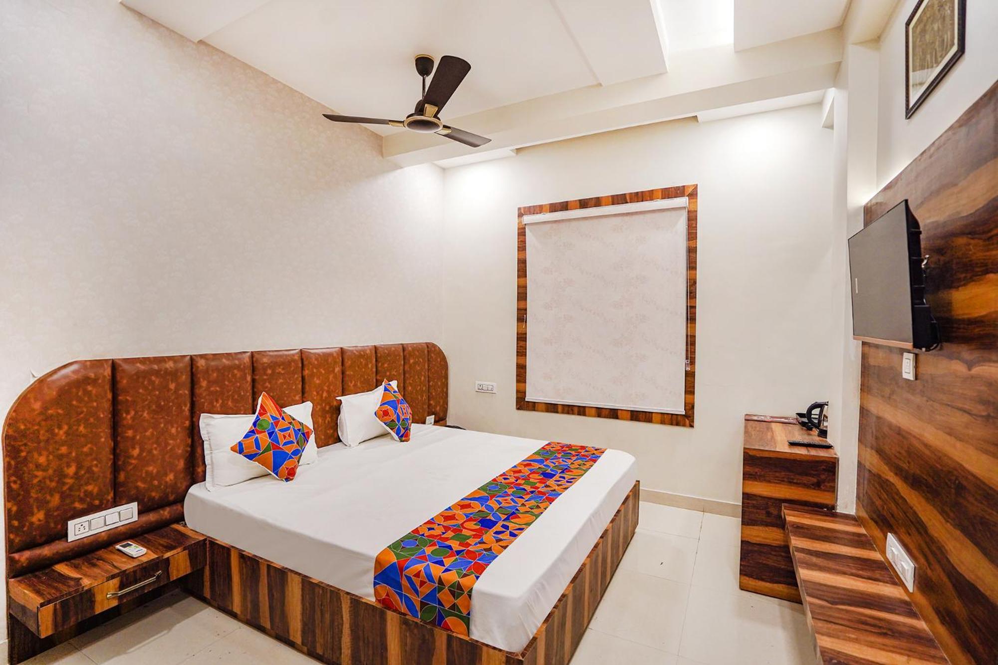 Fabhotel Ts Inn Faithfulganj Kültér fotó