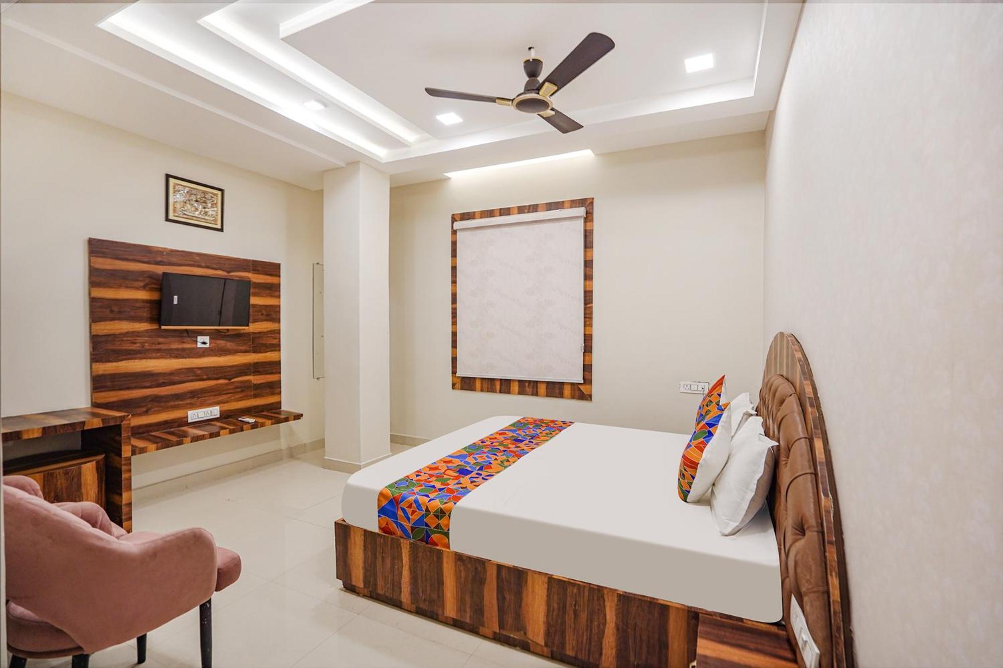 Fabhotel Ts Inn Faithfulganj Kültér fotó